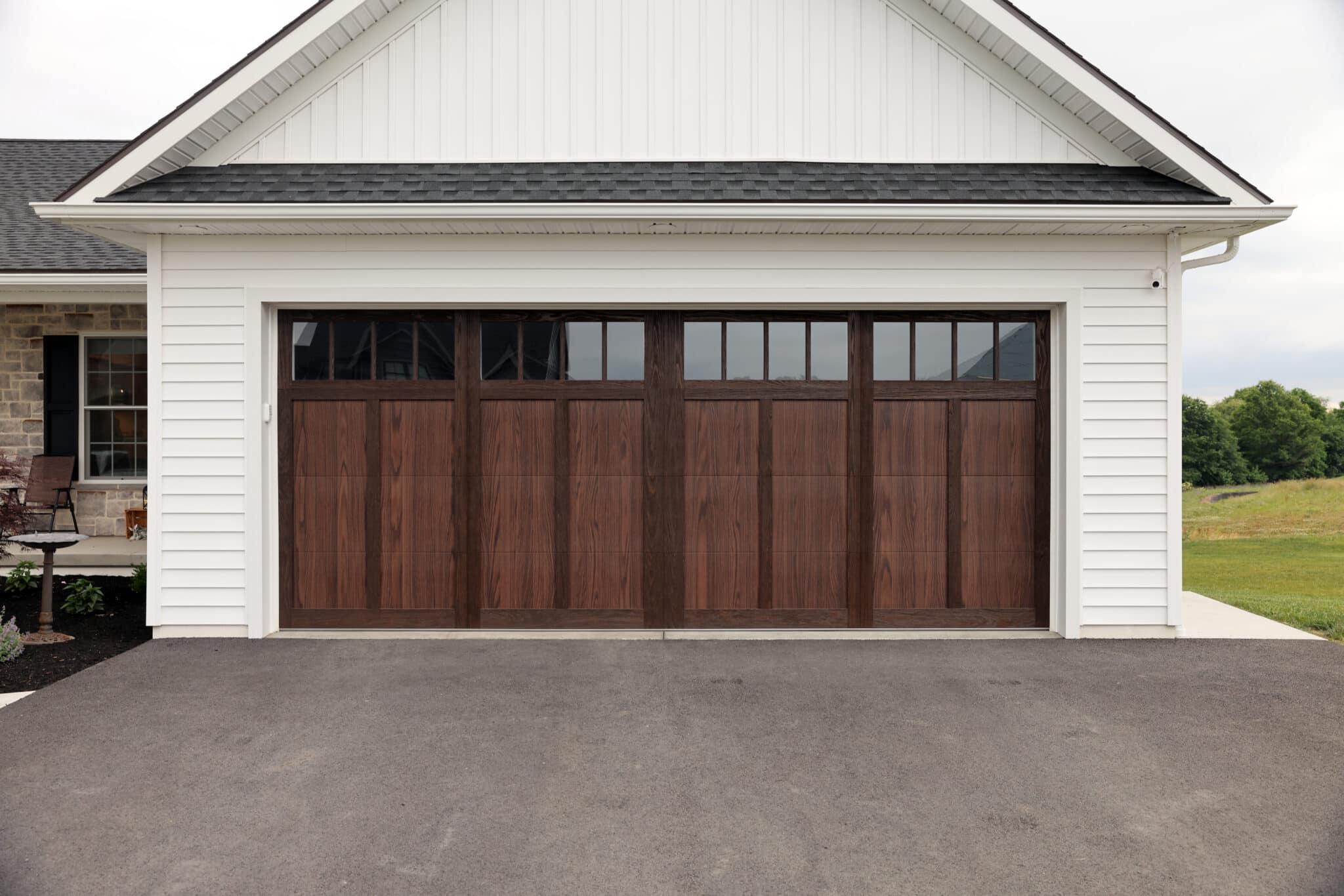 Shoreline Garage Doors | C.H.I. Overhead Doors